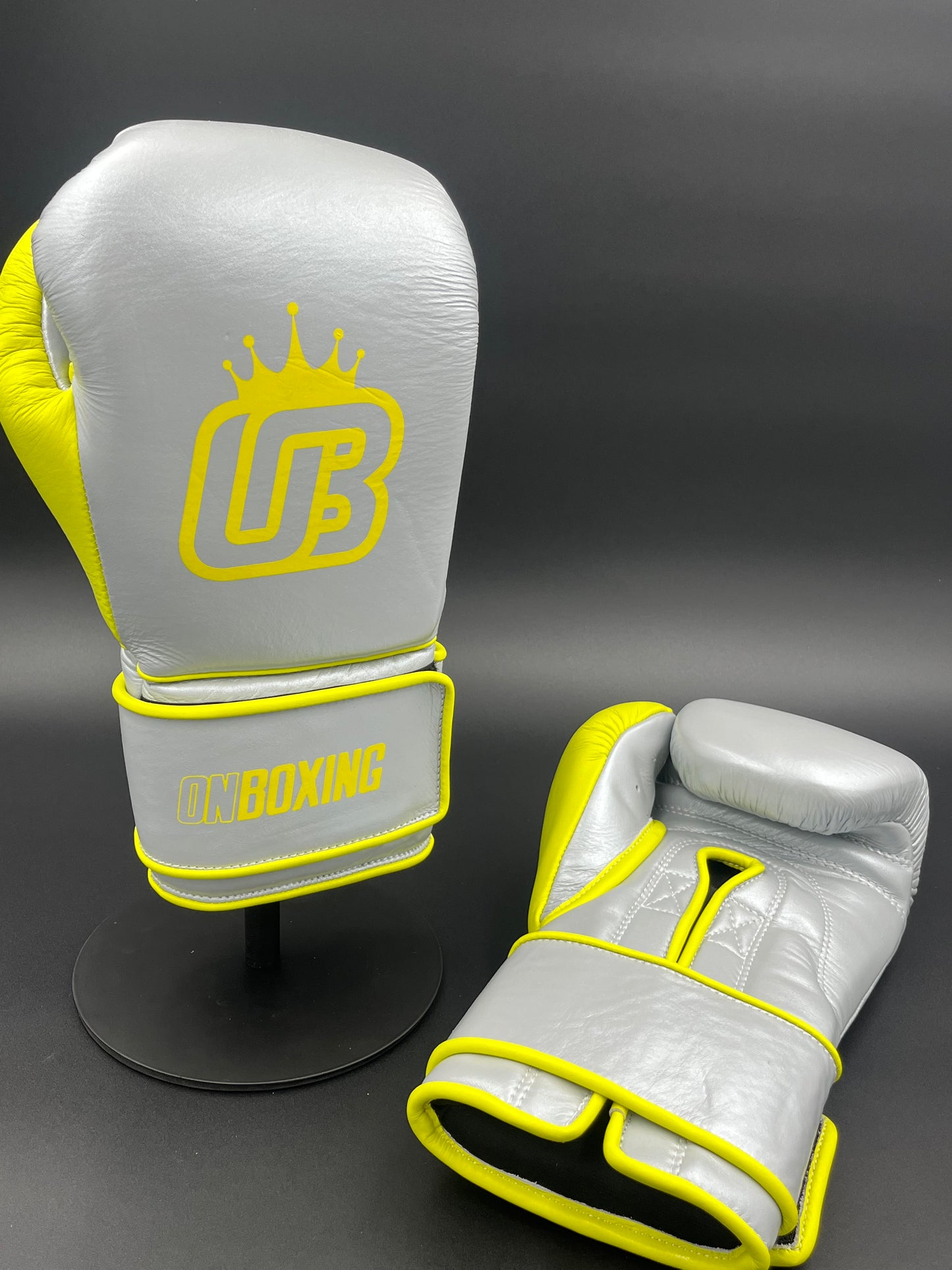Sparring V1 Silver / Neon Yellow