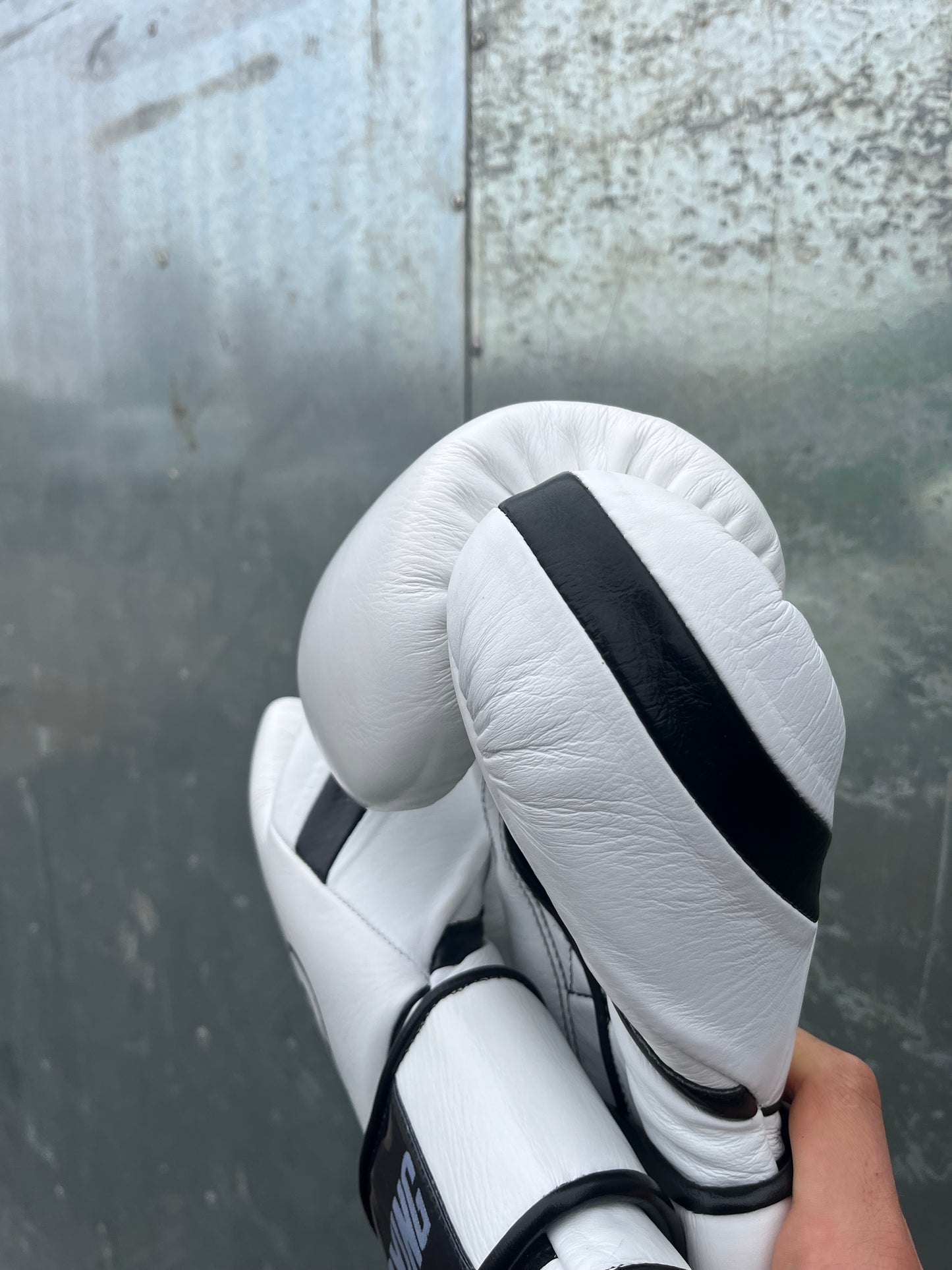 ON BOXING KINGPIN-X - WHITE BLACK