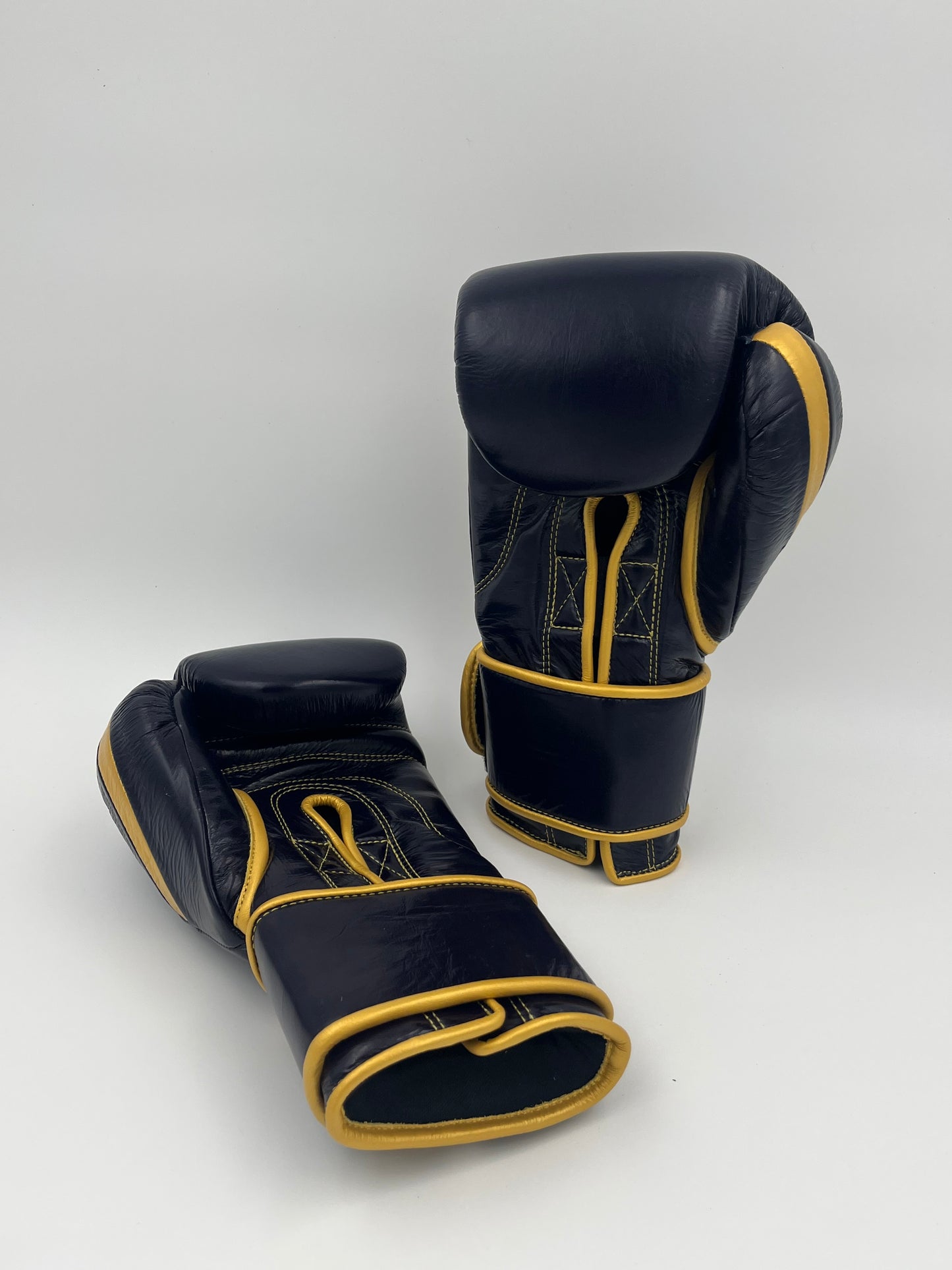 ON BOXING KINGPIN-X - Navy Blue Gold